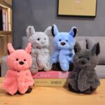 Poupée chauve-souris en peluche
