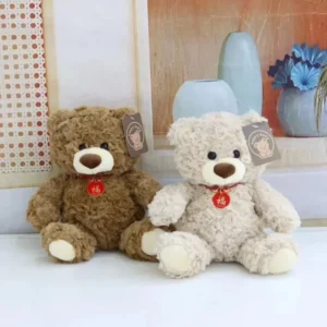 Ours en peluche avec nœud papillon coloré
