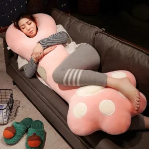 Coussin géant en forme de patte de chat