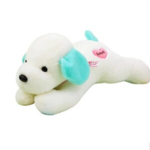 Peluche chien à grandes oreilles avec un coeur d'amour