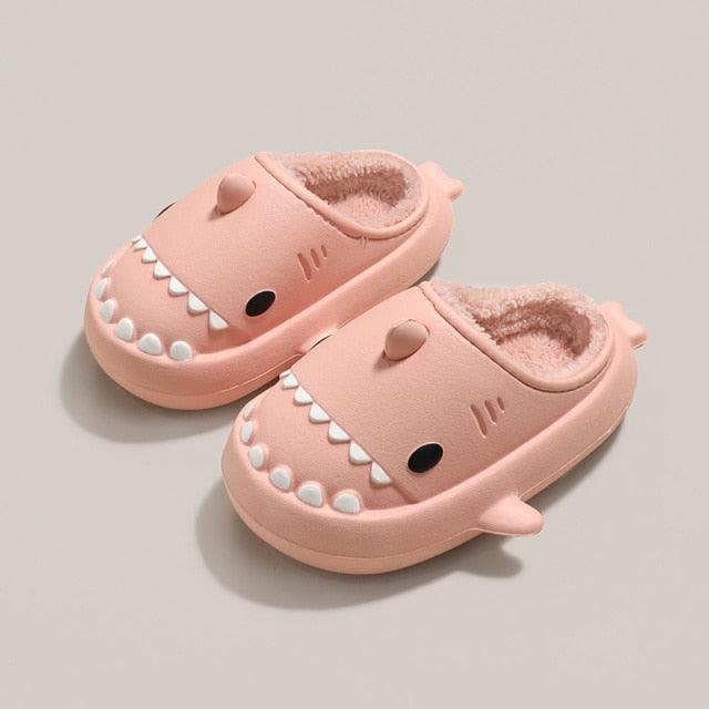 Chaussons en peluche requin incroyablement mignons – Image 3