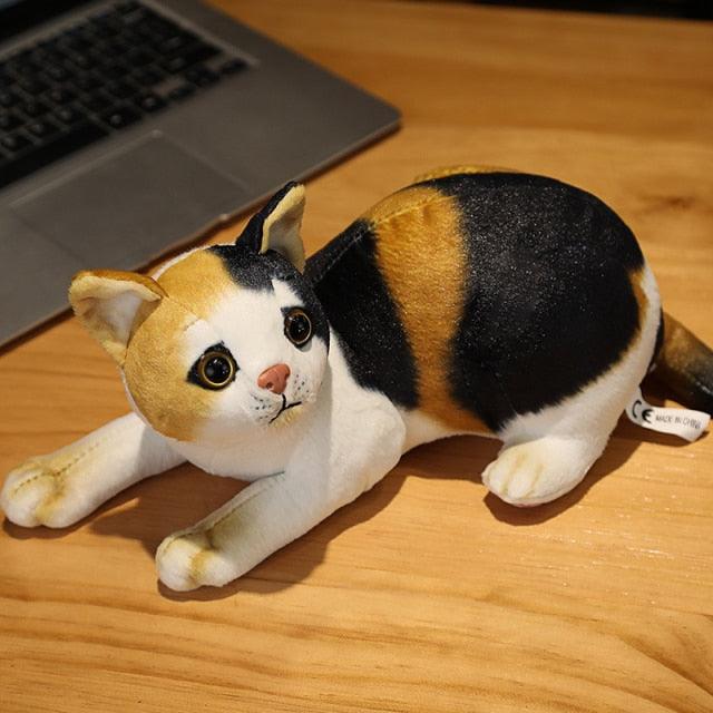 Animaux en peluche en forme de chat couché – Image 2