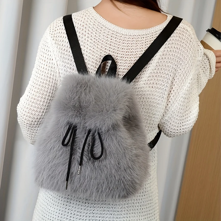 Mini-sac à dos pour femme en fausse fourrure douce – Image 11