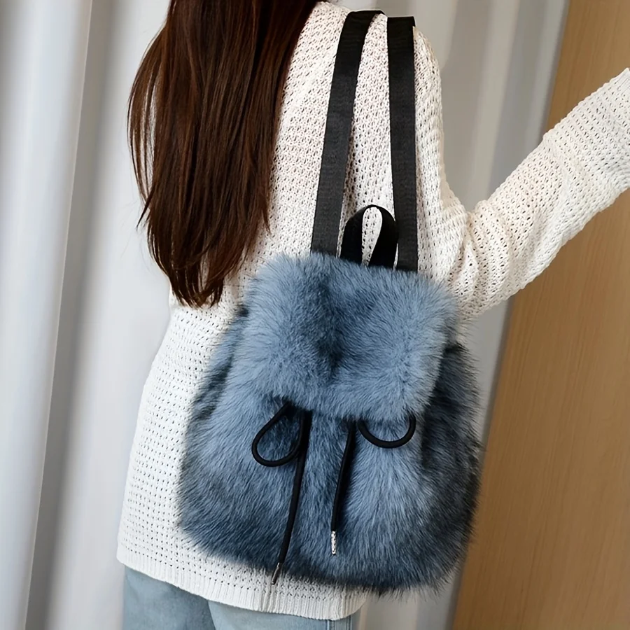 Mini-sac à dos pour femme en fausse fourrure douce – Image 4