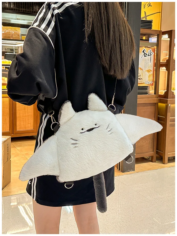 Sac à dos créatif en peluche en forme de raie manta – Image 4