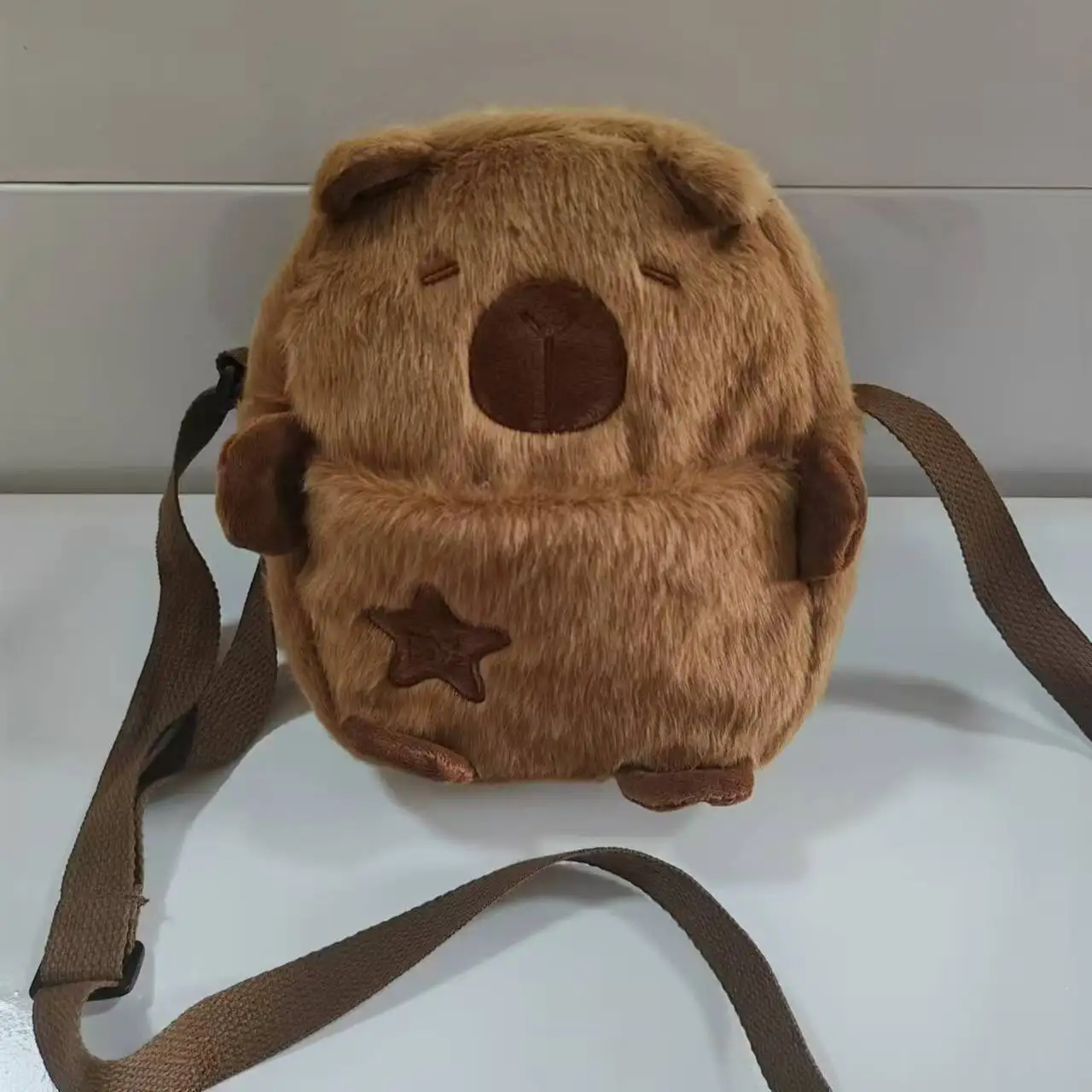 Sac à dos en peluche Capybara – Animal en peluche doux et mignon – Image 5